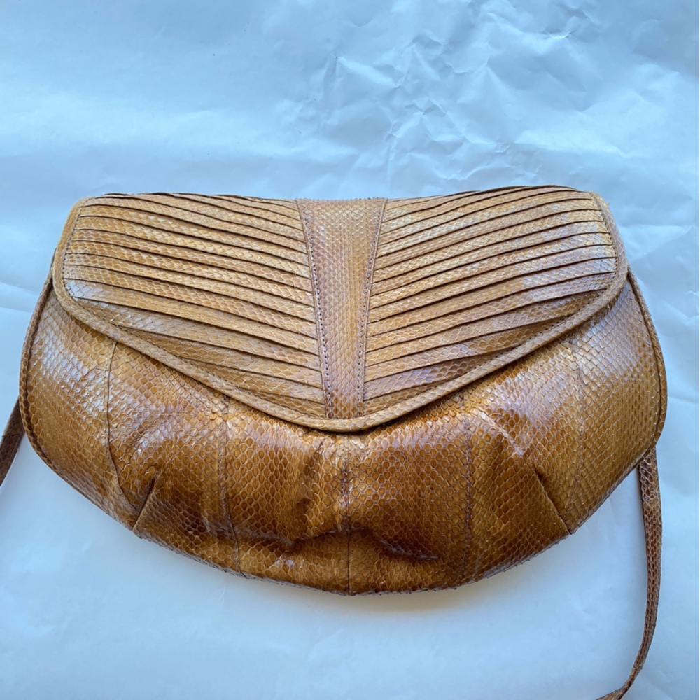 ISLES 7001 Retro 1980s Peanut Brittle Tan Genuine Snake Shoulder Bag